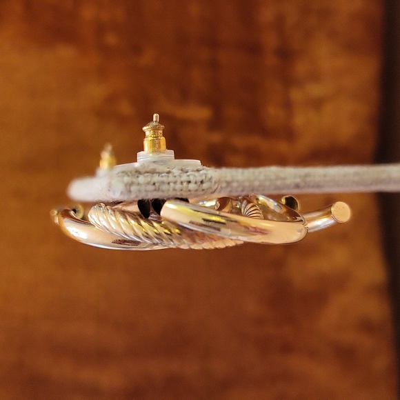 Beautiful golden half hoops smooth and ribbed in swirl pattern 1.5" size - Picture 2 of 5